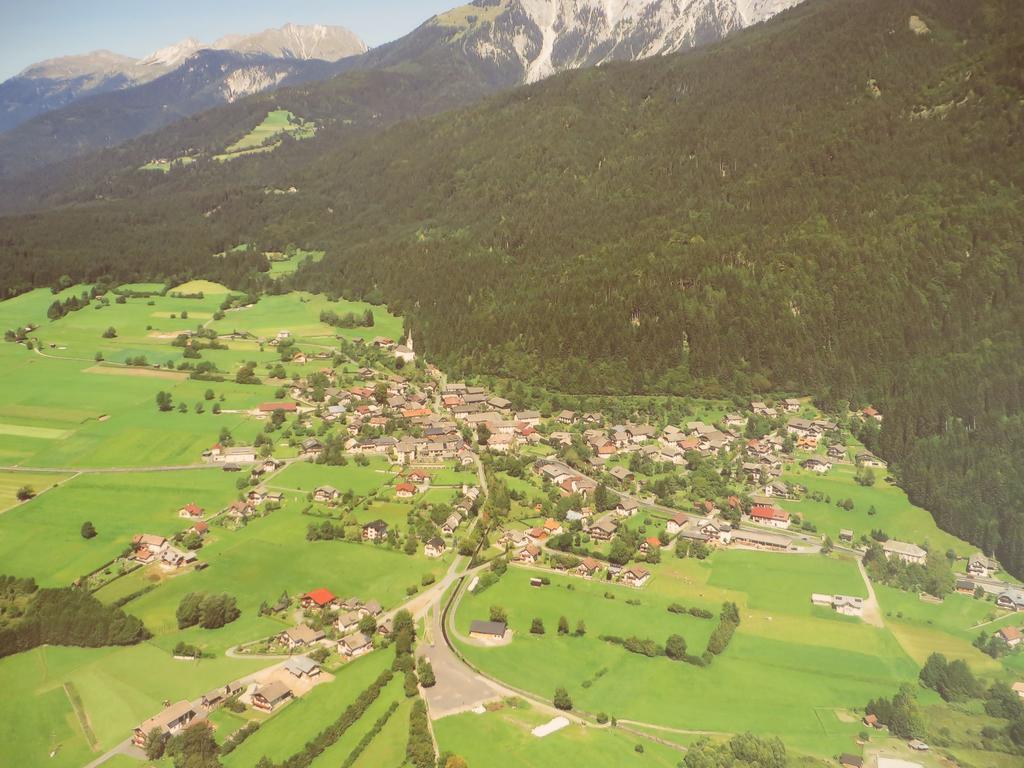 Zitas Ferienwohnung Reisach Ruang foto